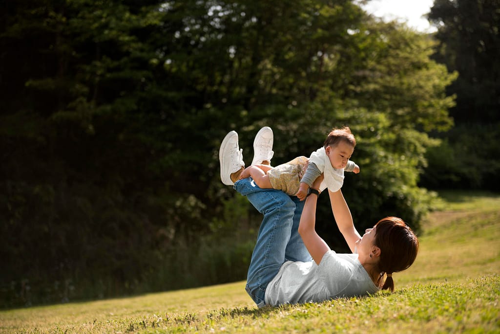 5 cách ba mẹ làm bạn cùng con