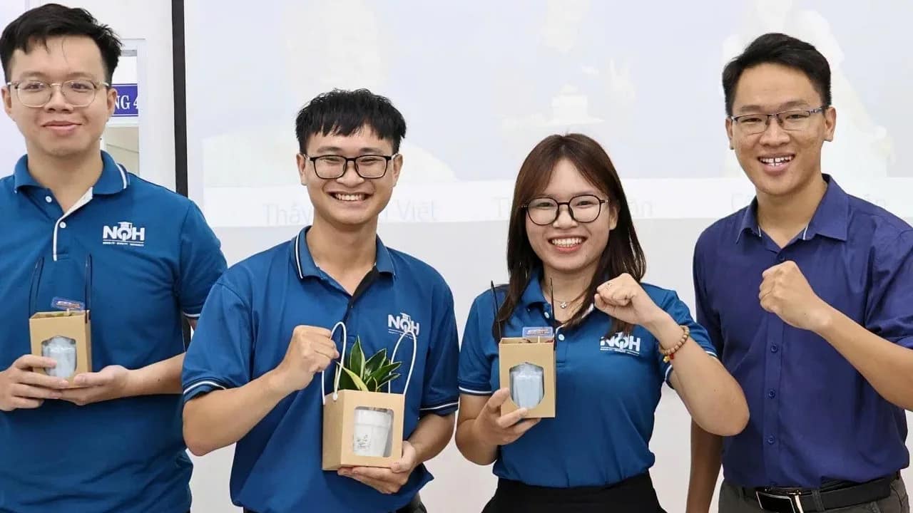 nâng cấp bản thân - Hành Trình Phát Triển Không Ngừng Của Giáo Viên NQH English (2) nâng cấp bản thân - Hành Trình Phát Triển Không Ngừng Của Giáo Viên NQH English (2)