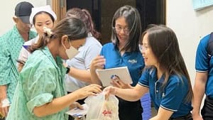 nuoi-duong-yeu-thuong-mua-trung-thu-nqh-english-1 nuoi-duong-yeu-thuong-mua-trung-thu-nqh-english-1