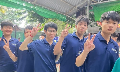 Hình Mùa Trung Thu 2026 của học viên NQH Tutor