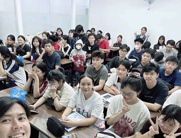Hình Ảnh Học Sinh 2K9 Chủ Động Học Tập Trong Kỳ Nghỉ Tại NQH
