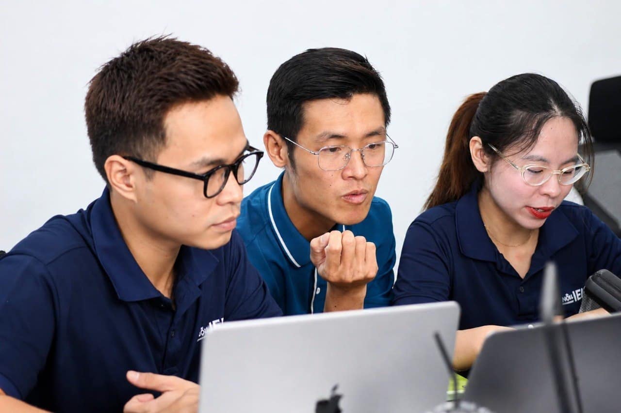 sửa đề Tiếng Anh THPT 2026 - NQH English 1